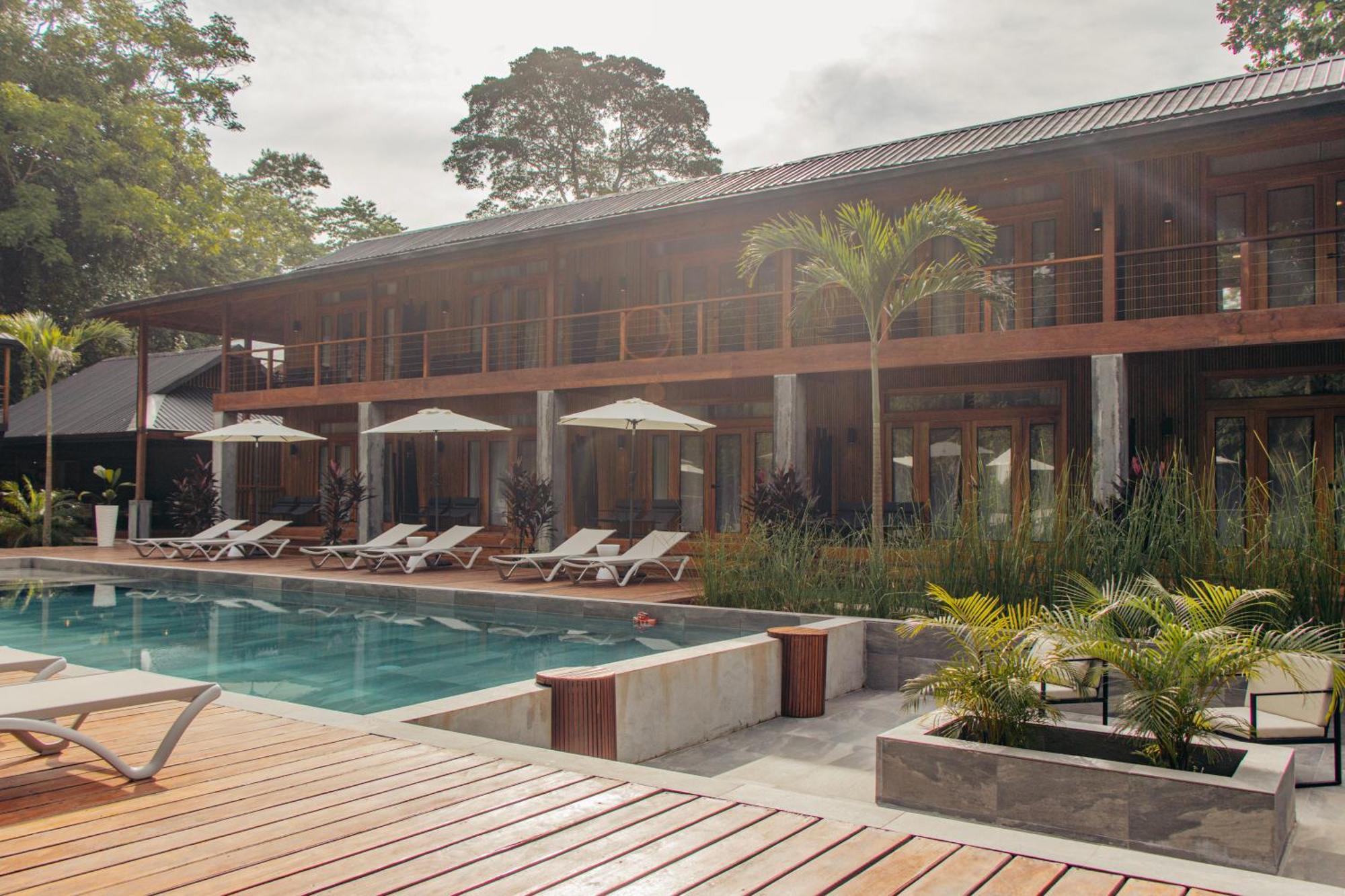 S Boutique Hotel Bocas Town Exterior foto
